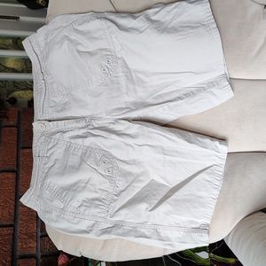 Liz Claiborne women's cargo like shorts size 6P